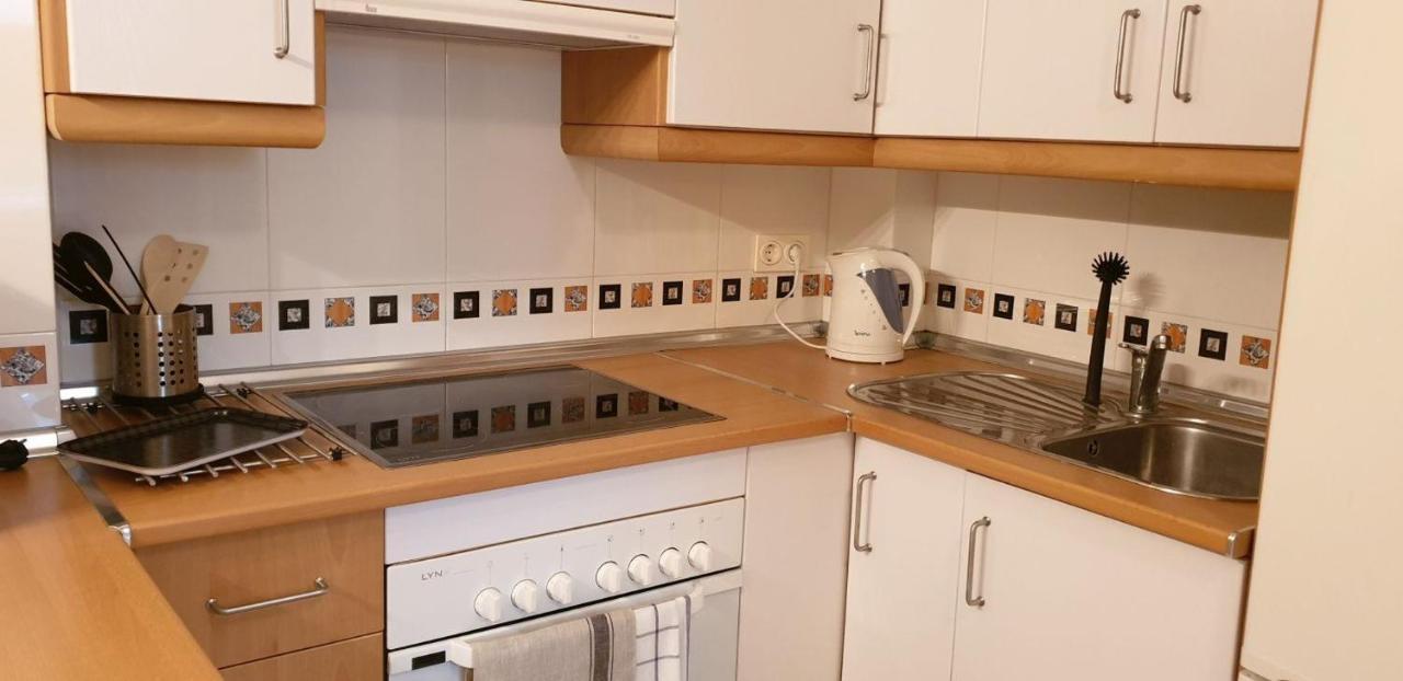 Neptuno 2B Menyber Apartment เนร์คา ภายนอก รูปภาพ